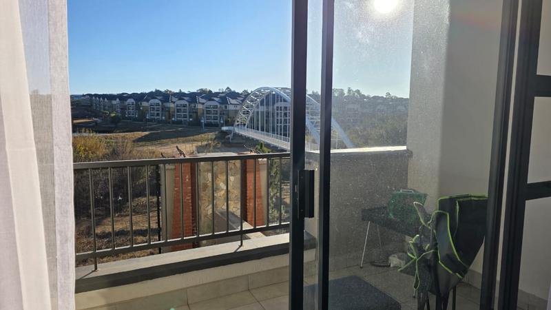 To Let 2 Bedroom Property for Rent in Waterfall Gauteng