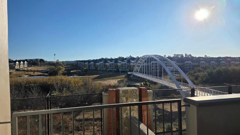 To Let 2 Bedroom Property for Rent in Waterfall Gauteng