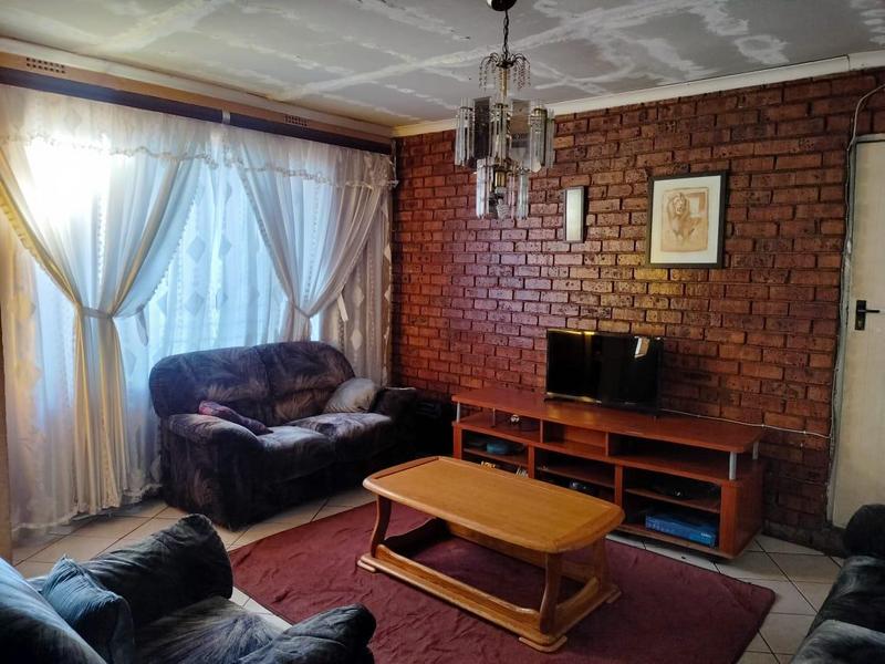 3 Bedroom Property for Sale in Vosloorus Ext 2 Gauteng