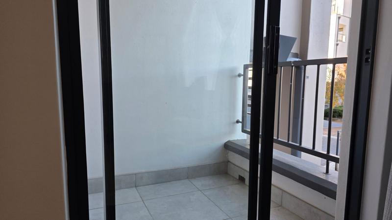 1 Bedroom Property for Sale in Waterfall Gauteng
