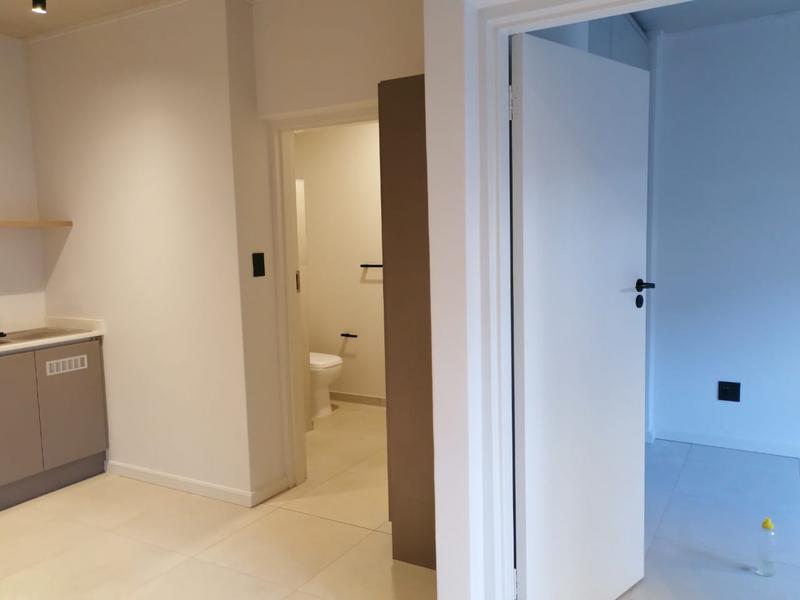 To Let 1 Bedroom Property for Rent in Waverley Gauteng