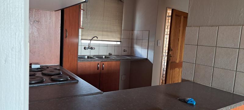 To Let 2 Bedroom Property for Rent in Dalpark Gauteng