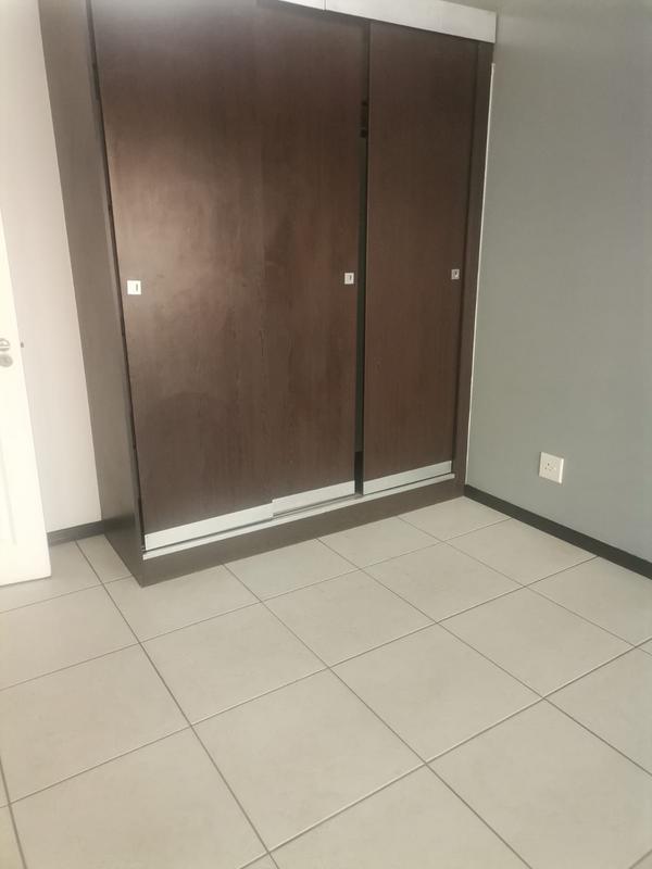 To Let 1 Bedroom Property for Rent in Greenstone Hill Gauteng