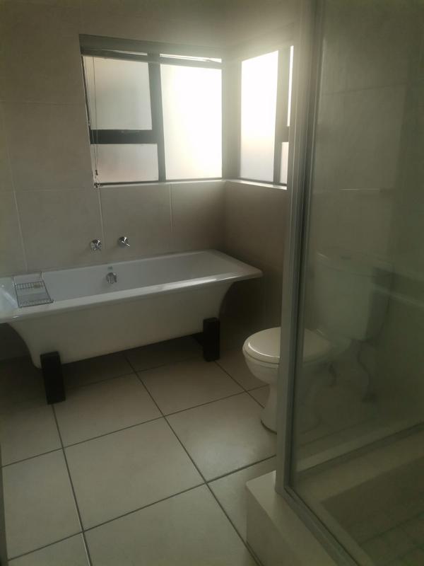 To Let 1 Bedroom Property for Rent in Greenstone Hill Gauteng