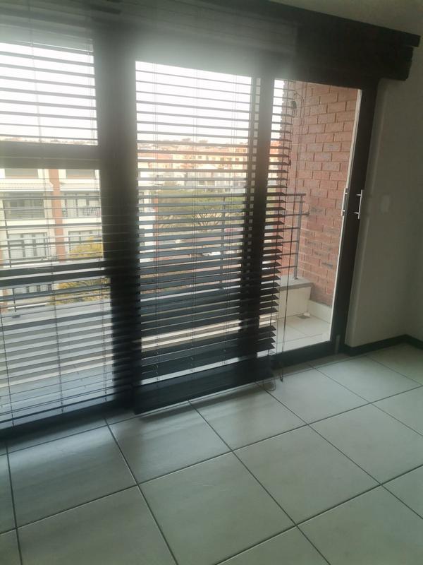 To Let 1 Bedroom Property for Rent in Greenstone Hill Gauteng