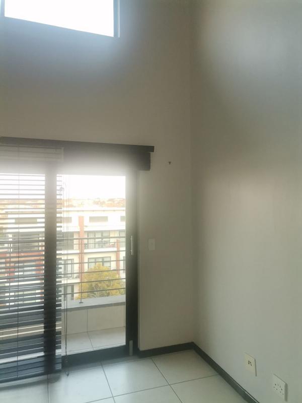 To Let 1 Bedroom Property for Rent in Greenstone Hill Gauteng