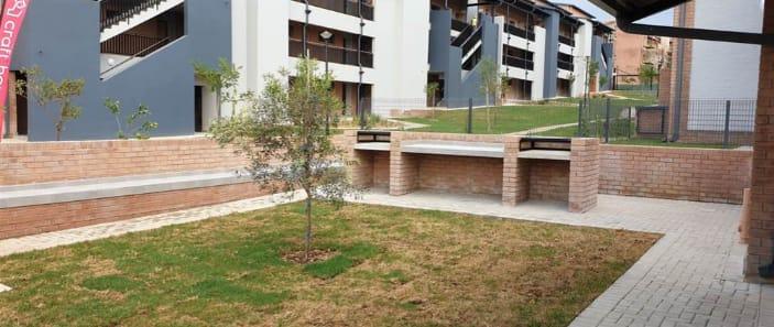 To Let 2 Bedroom Property for Rent in Waterfall Gauteng