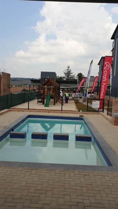 To Let 2 Bedroom Property for Rent in Waterfall Gauteng