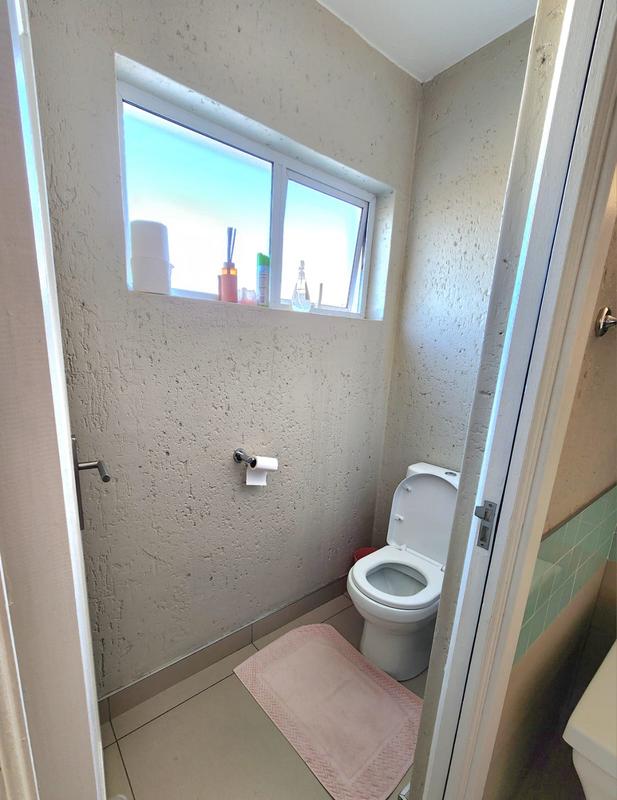 To Let 2 Bedroom Property for Rent in Paulshof Gauteng