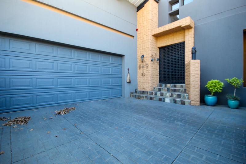 To Let 5 Bedroom Property for Rent in Wierda Park Gauteng