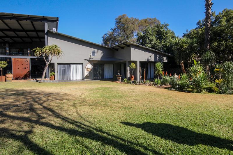 To Let 5 Bedroom Property for Rent in Wierda Park Gauteng