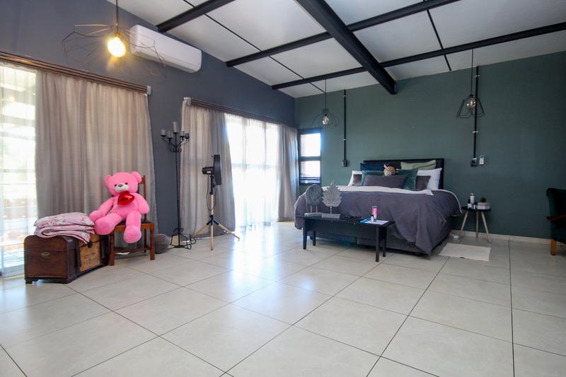 To Let 5 Bedroom Property for Rent in Wierda Park Gauteng