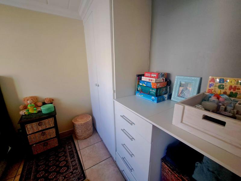 2 Bedroom Property for Sale in Die Hoewes Gauteng