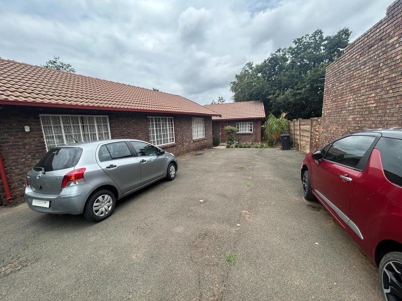 4 Bedroom Property for Sale in The Reeds Gauteng