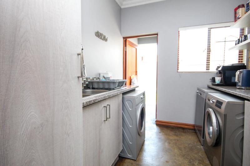 3 Bedroom Property for Sale in Thatchfield Gauteng