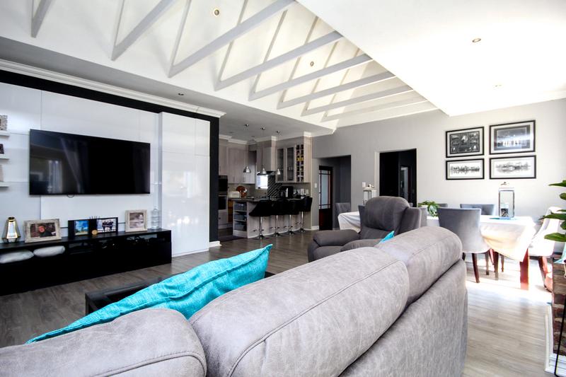 3 Bedroom Property for Sale in Thatchfield Gauteng