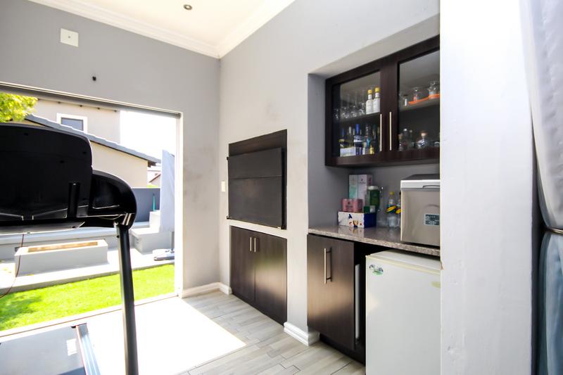 3 Bedroom Property for Sale in Thatchfield Gauteng
