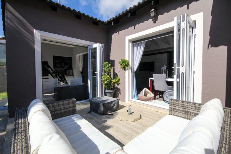 3 Bedroom Property for Sale in Thatchfield Gauteng