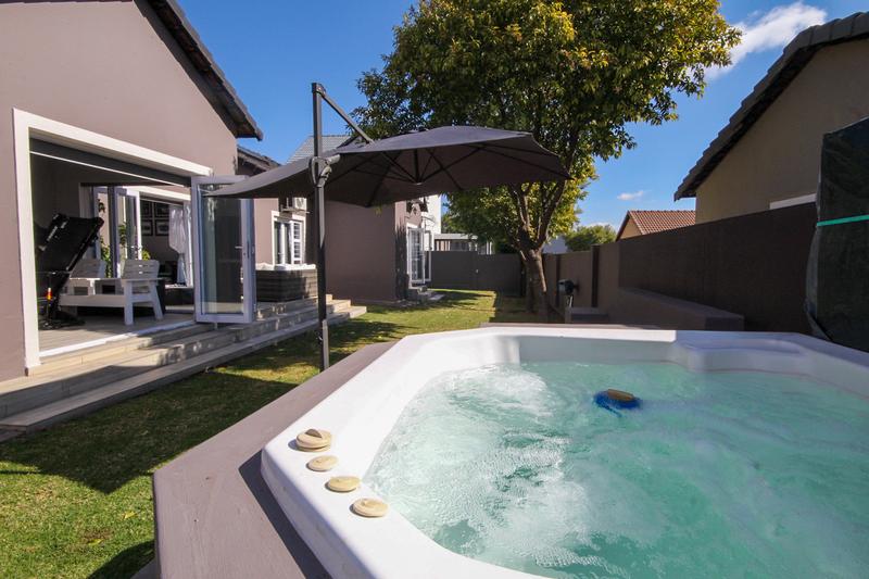 3 Bedroom Property for Sale in Thatchfield Gauteng