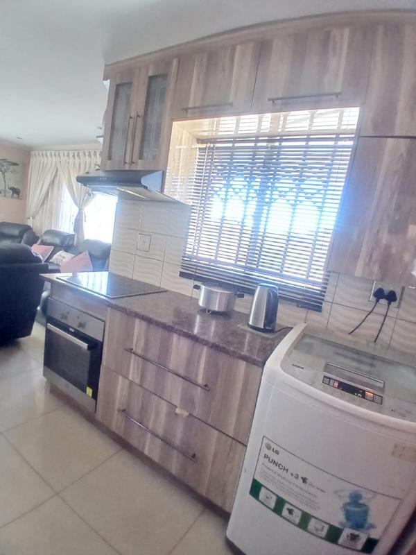 3 Bedroom Property for Sale in Protea Glen Gauteng