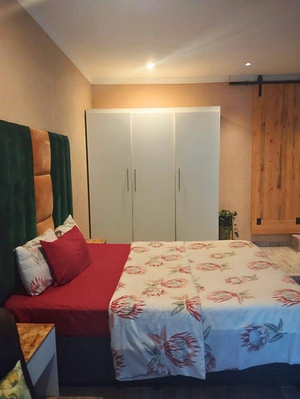 1 Bedroom Property for Sale in Rivonia Gauteng