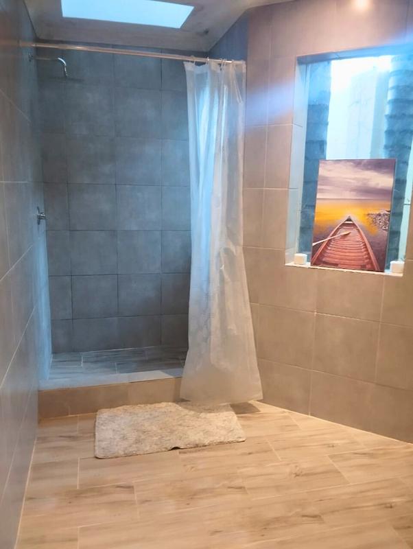 1 Bedroom Property for Sale in Rivonia Gauteng