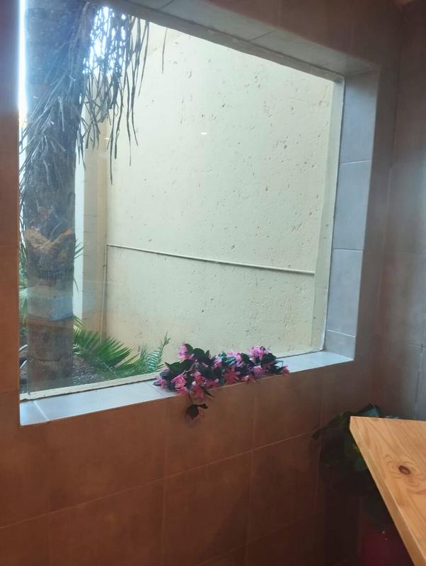 1 Bedroom Property for Sale in Rivonia Gauteng