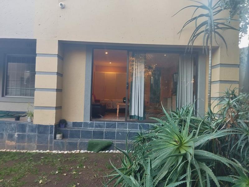 1 Bedroom Property for Sale in Rivonia Gauteng