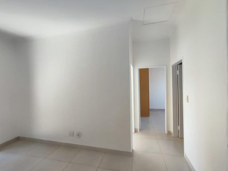 To Let 2 Bedroom Property for Rent in Lonehill Gauteng