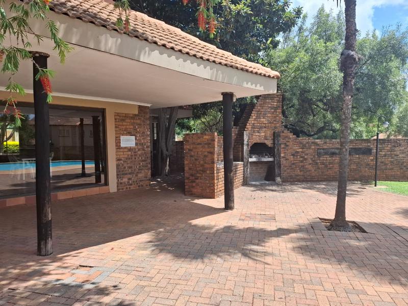 To Let 2 Bedroom Property for Rent in Olympus Gauteng
