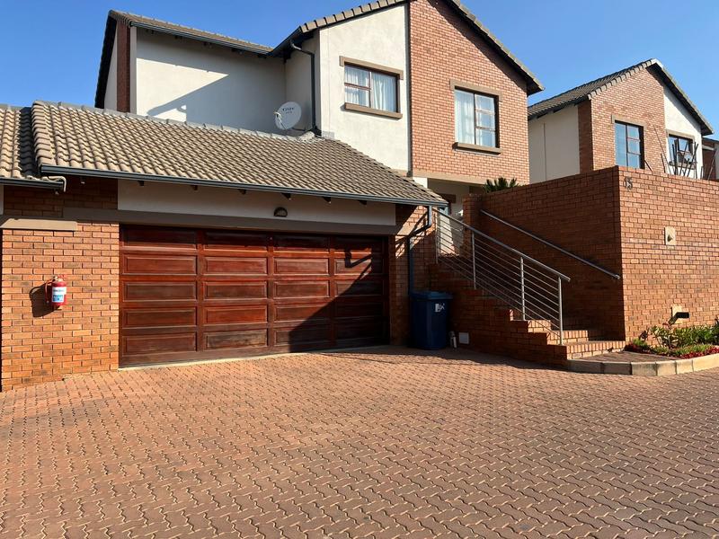 3 Bedroom Property for Sale in Eldo View Gauteng