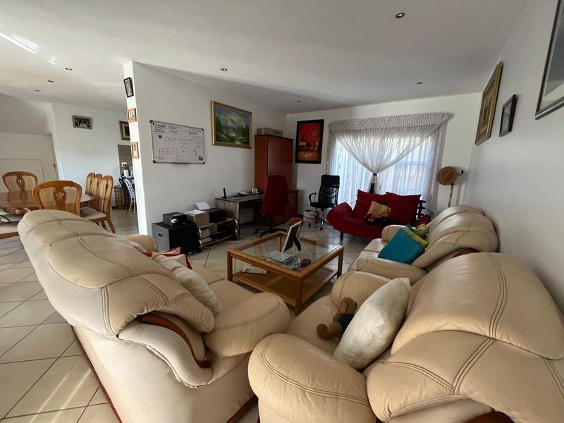 3 Bedroom Property for Sale in Eldo View Gauteng
