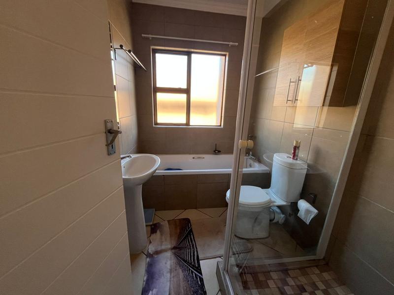 3 Bedroom Property for Sale in Eldo View Gauteng