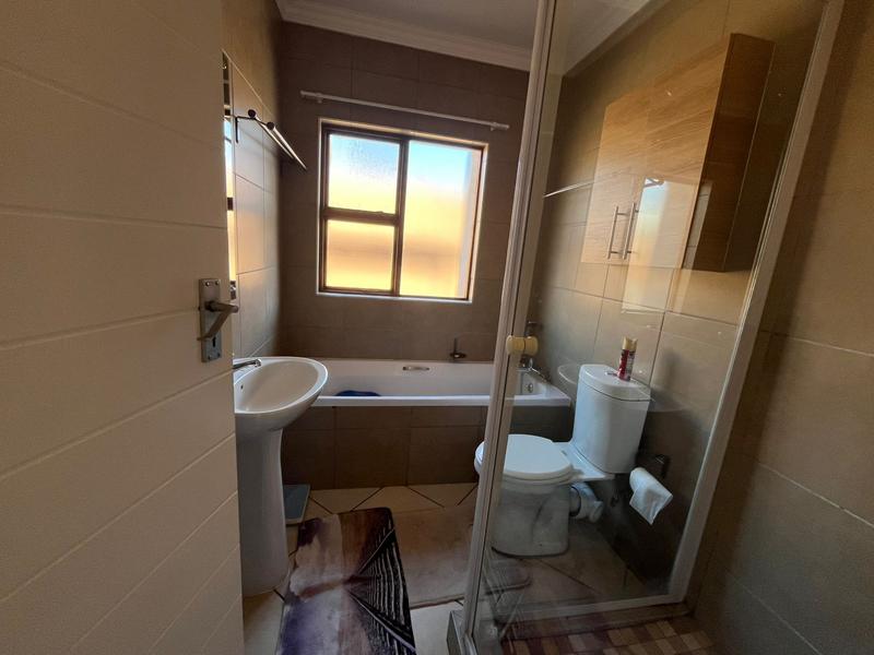 3 Bedroom Property for Sale in Eldo View Gauteng