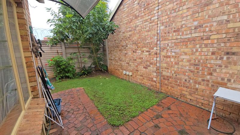 2 Bedroom Property for Sale in Annlin Gauteng