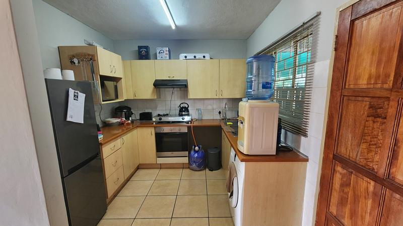 2 Bedroom Property for Sale in Annlin Gauteng