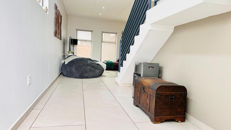 3 Bedroom Property for Sale in Crowthorne Gauteng