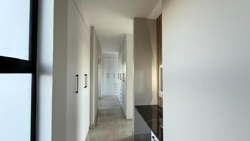 5 Bedroom Property for Sale in Midstream Heights Gauteng