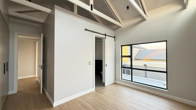 5 Bedroom Property for Sale in Midstream Heights Gauteng