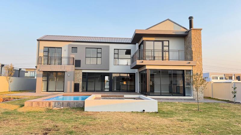 5 Bedroom Property for Sale in Midstream Heights Gauteng