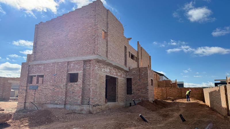 4 Bedroom Property for Sale in Midstream Heights Gauteng