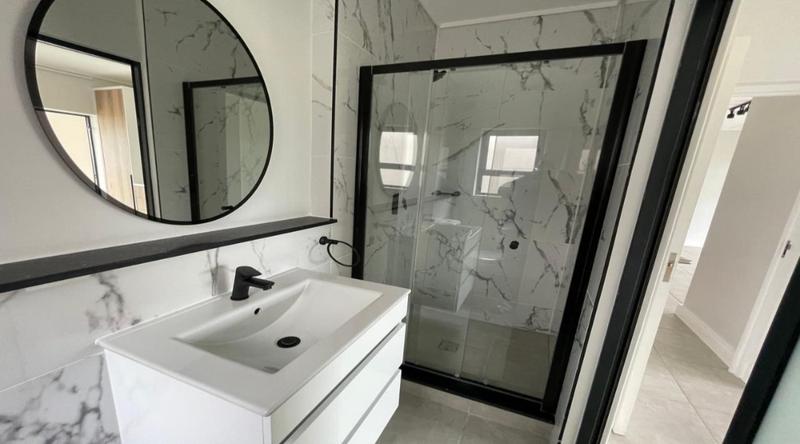 To Let 1 Bedroom Property for Rent in Waterfall Gauteng