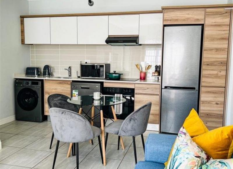 To Let 1 Bedroom Property for Rent in Waterfall Gauteng