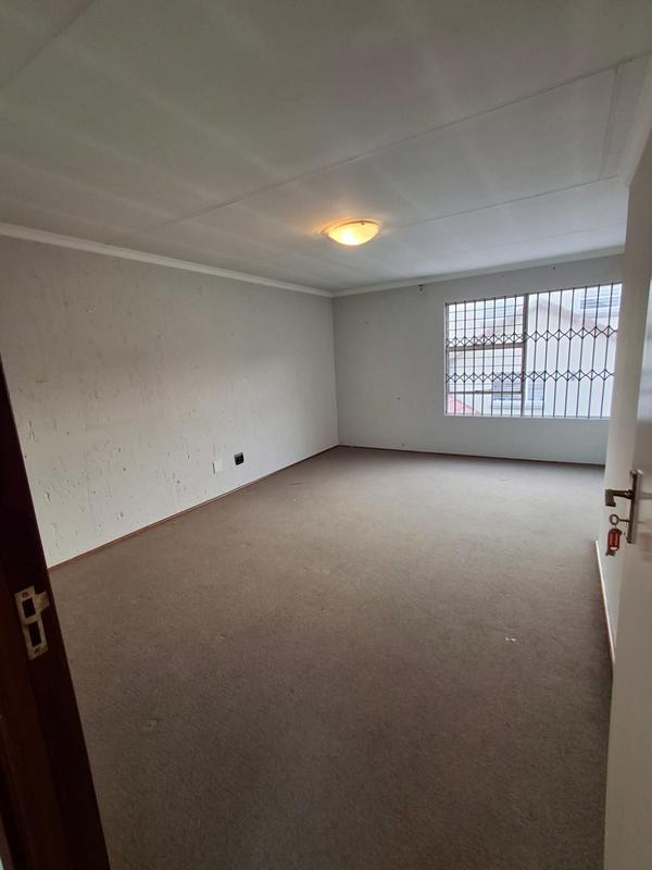 3 Bedroom Property for Sale in Buccleuch Gauteng