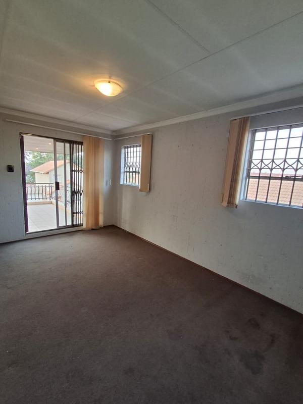 3 Bedroom Property for Sale in Buccleuch Gauteng