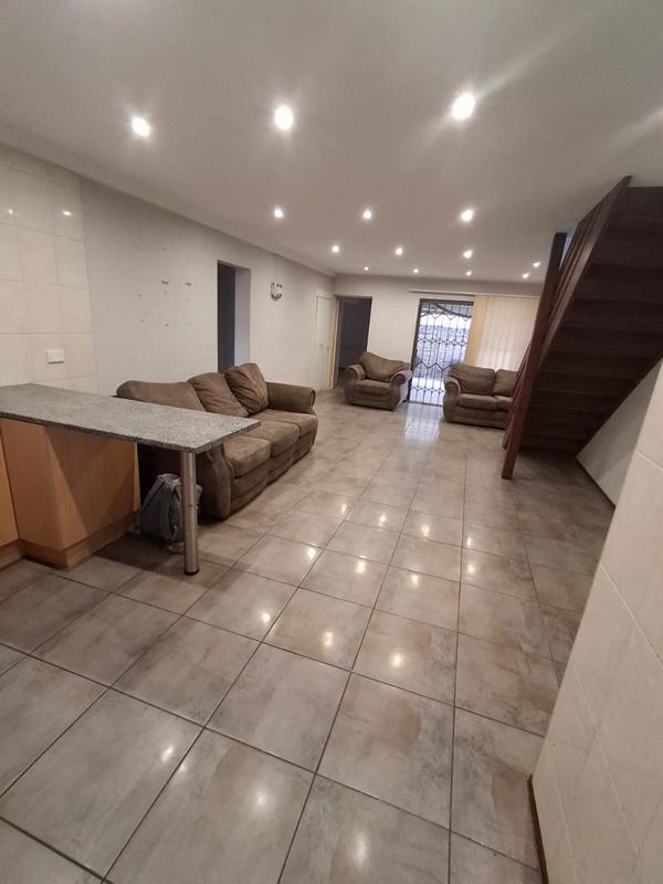 3 Bedroom Property for Sale in Buccleuch Gauteng
