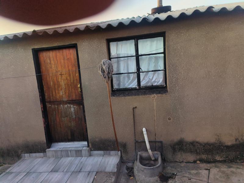 1 Bedroom Property for Sale in Diepkloof Zone 2 Gauteng