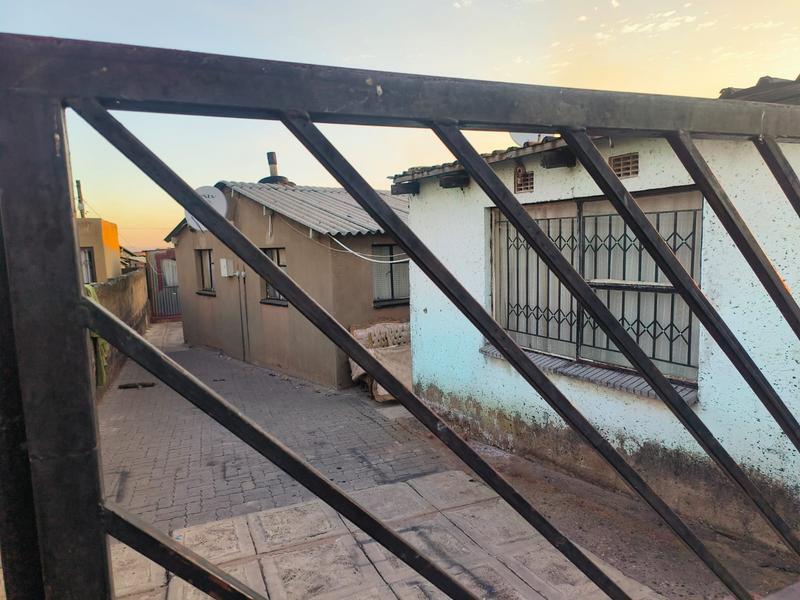 1 Bedroom Property for Sale in Diepkloof Zone 2 Gauteng