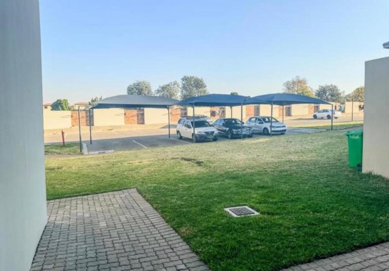 78 Bedroom Property for Sale in Noordwyk Gauteng