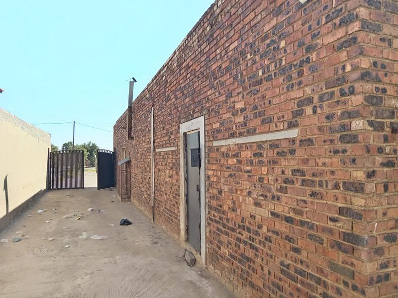 Commercial Property for Sale in Orange Farm Gauteng